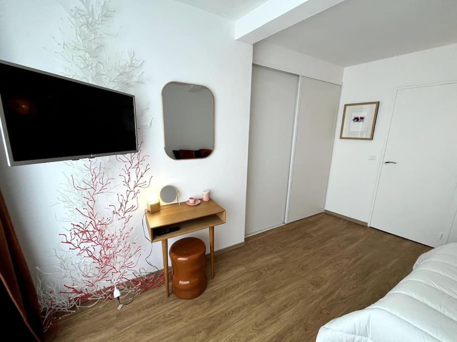 Elegant T2 Entierement Renove Concarneau